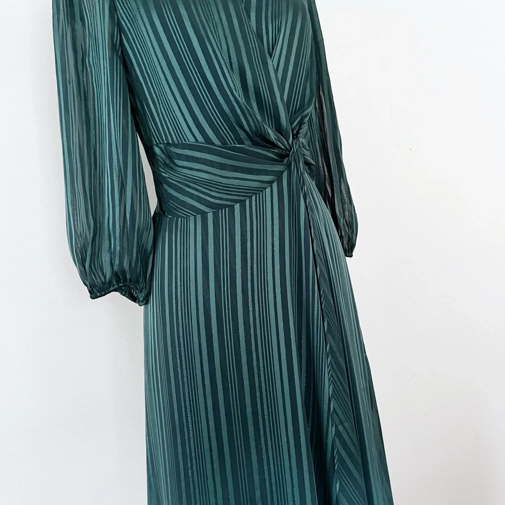 Maison Tara Deep Green Long Sleeve Dress - Picture 2 of 9